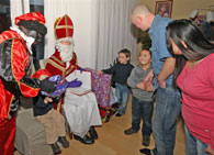 O jee, wij moeten als eerste bij de Sint komen